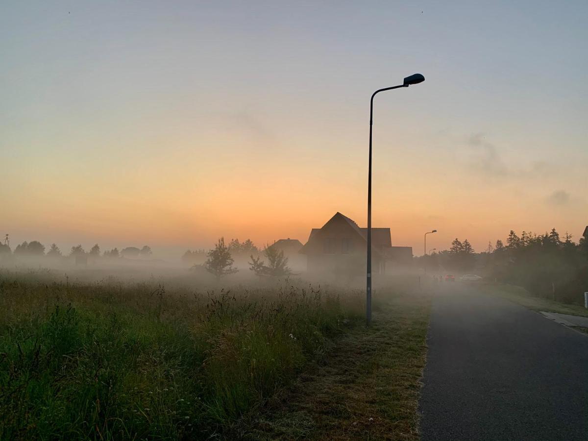 Pokoje Goscinne Ewela Łeba Esterno foto